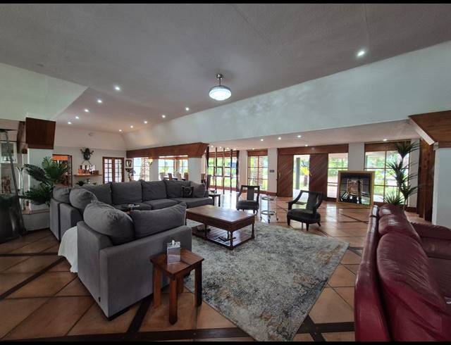 5 BEDROOM HOUSE FOR SALE IN VANWAARTSHOF